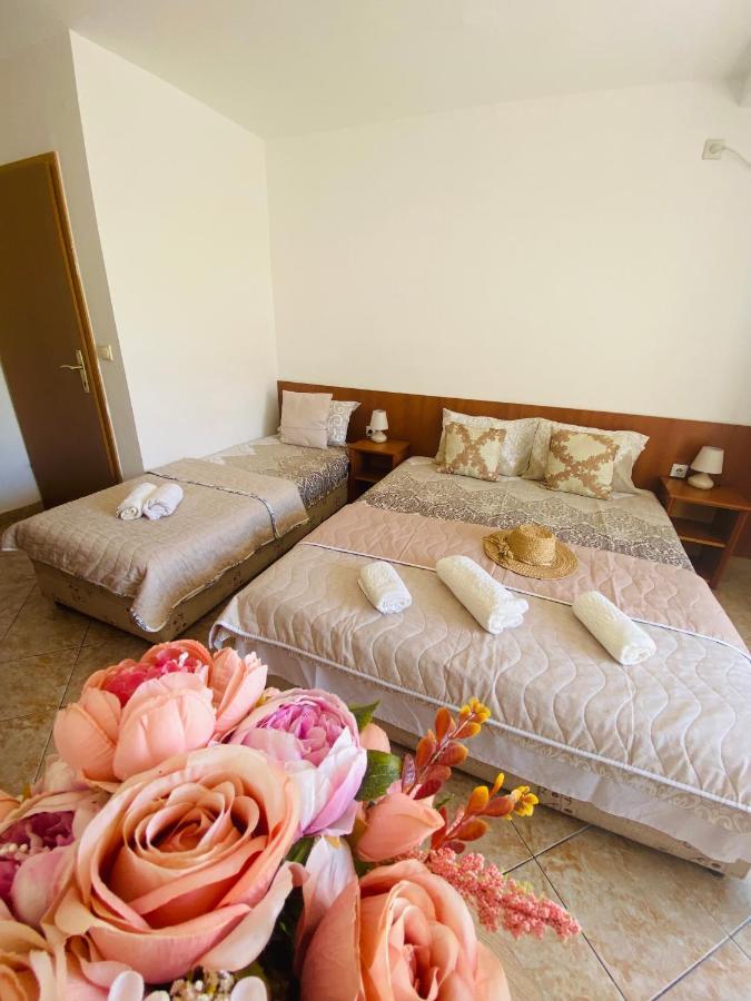 Miomir Perazic Apartments Petrovac Exteriér fotografie