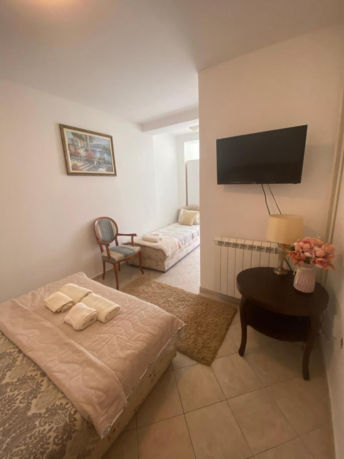 Miomir Perazic Apartments Petrovac Exteriér fotografie
