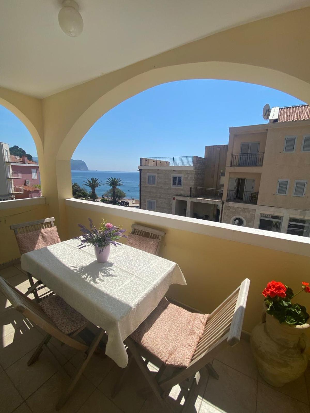Miomir Perazic Apartments Petrovac Exteriér fotografie